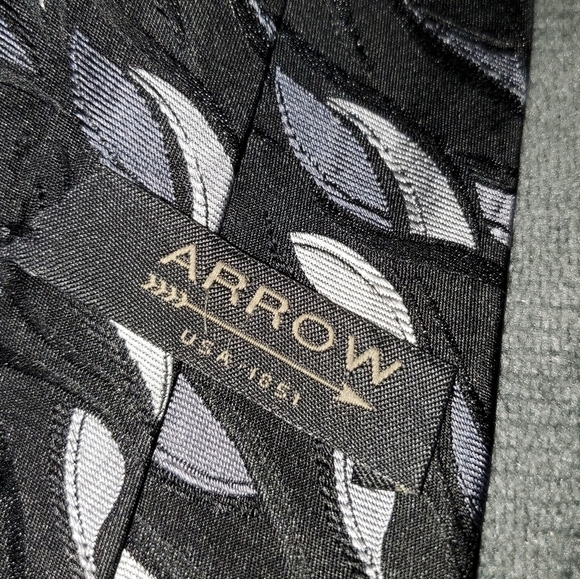 Necktie-black, champagne, cream, tan NWOT - Picture 3 of 3